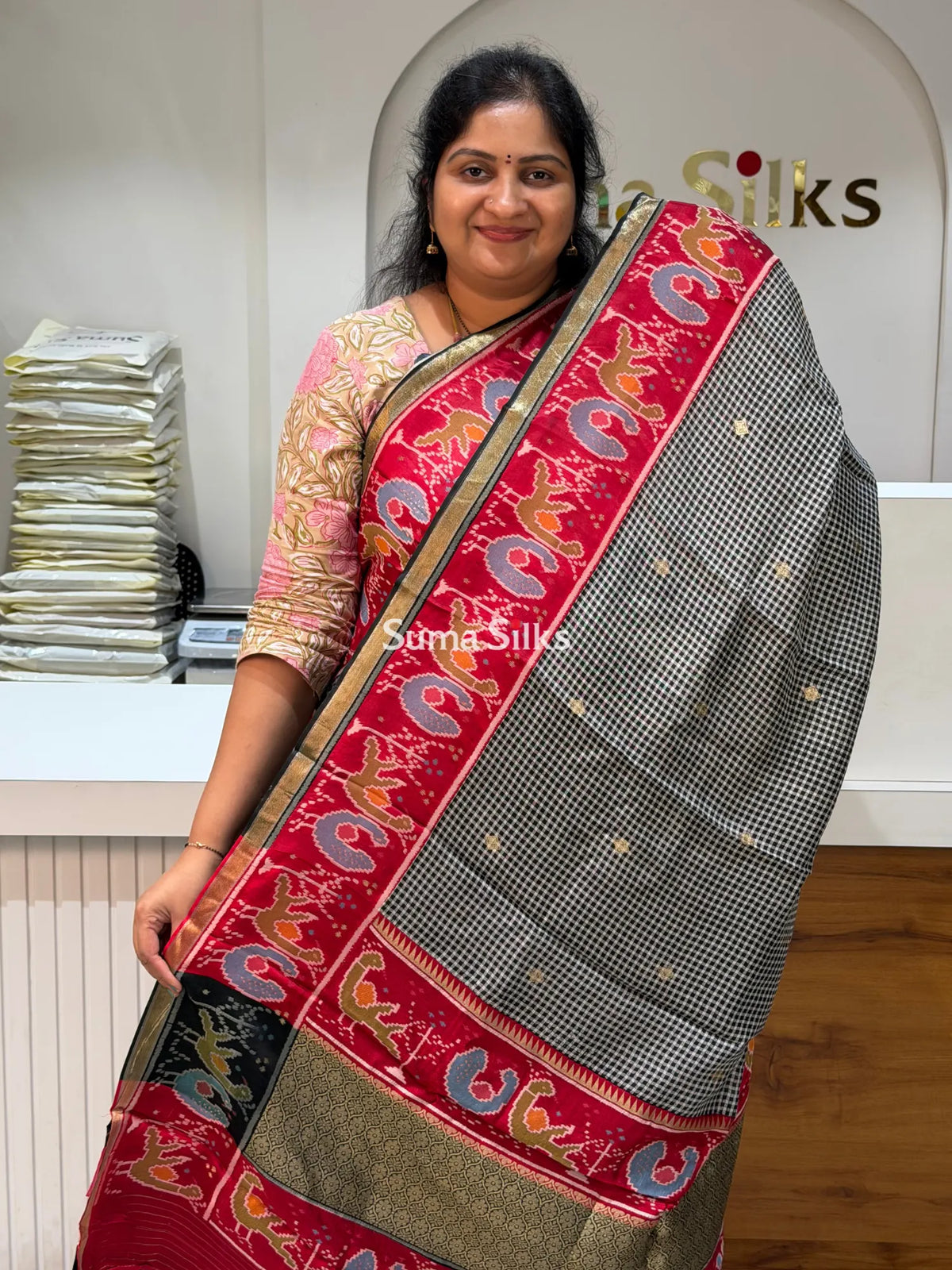 Bengal Silk Ilkal Checks Black Color Saree with Patola Border