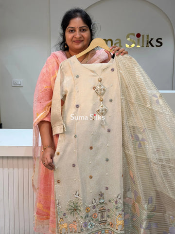 Designer Shimmer Tissue with Handwork Close