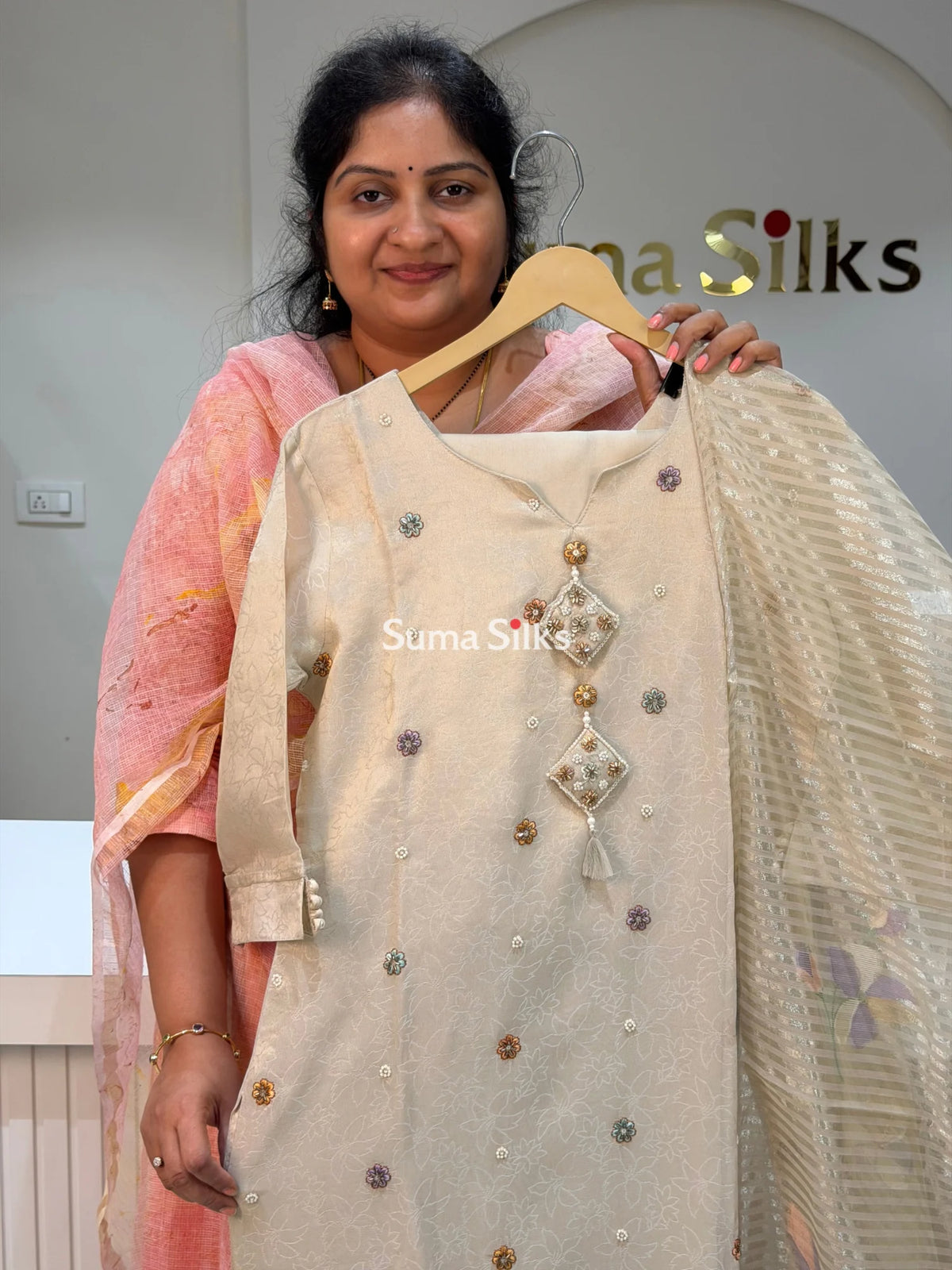 Designer Shimmer Tissue with Handwork Close