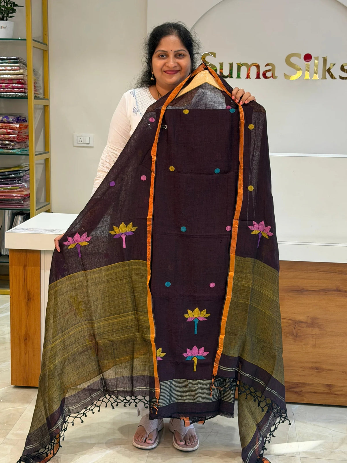 Linen Jamdani Lotus Design Brown Color
