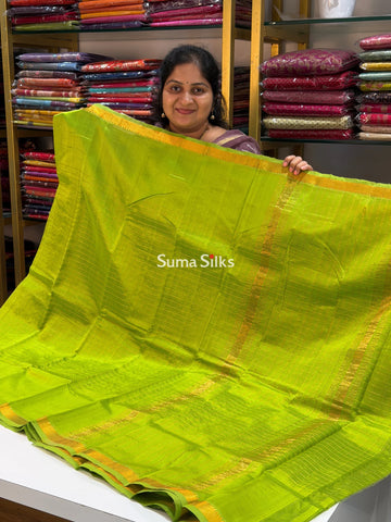 Mangalagiri Checks Gap Border Handloom Parrot Green