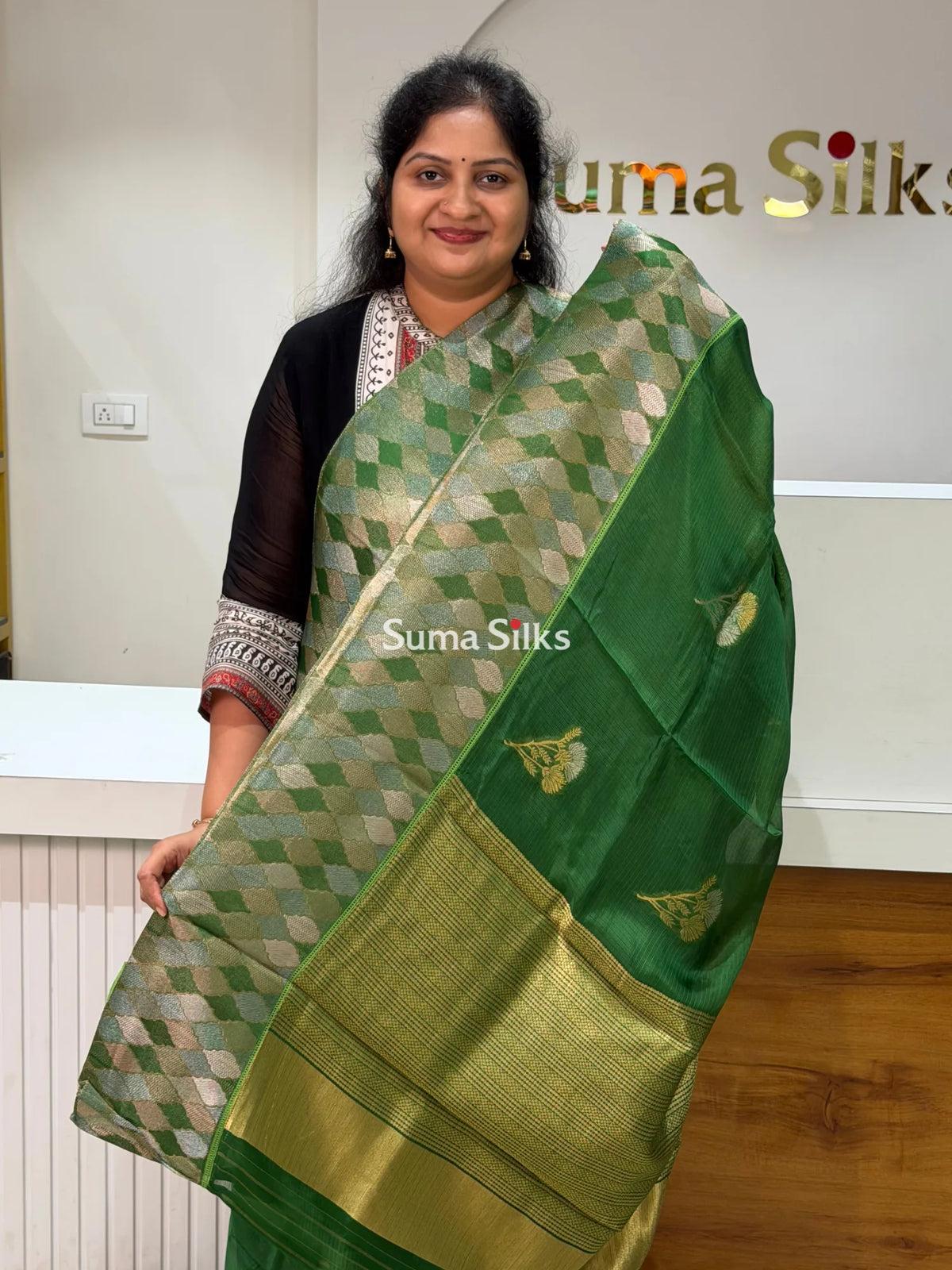 Manipuri Kota Attach Border Bottle Green