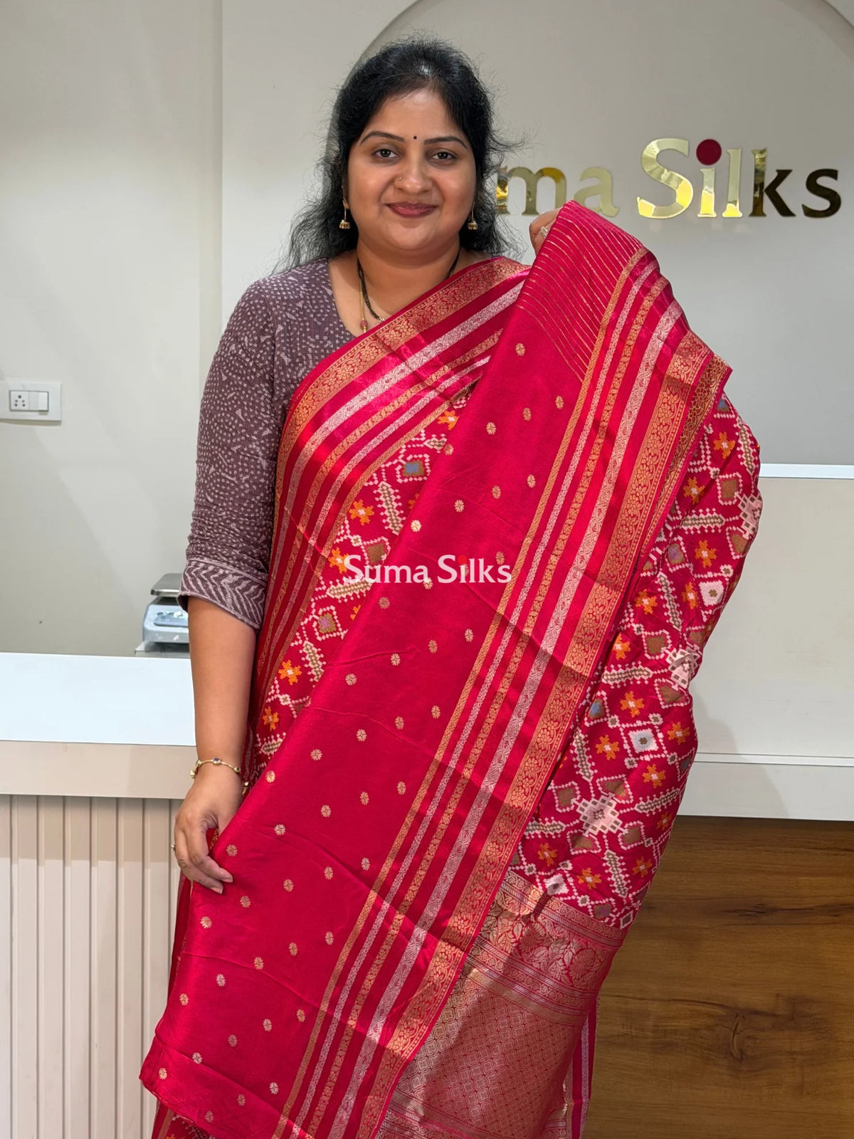 Moonga Crepe Navratan Patola Saree Pink Color