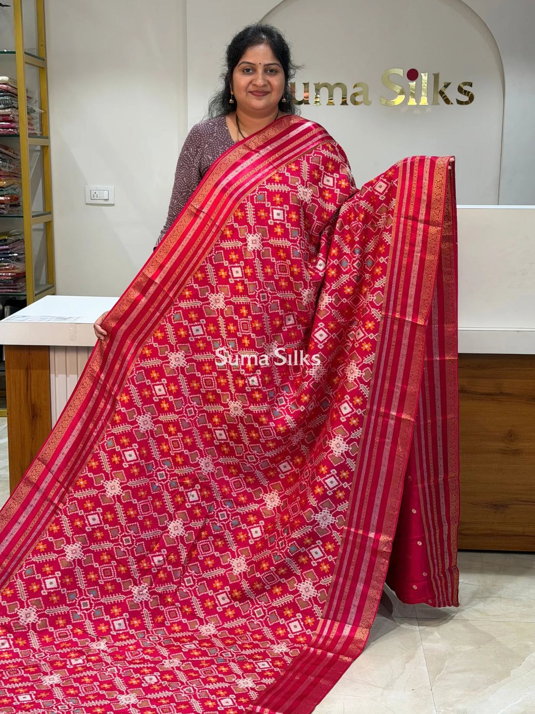 Moonga Crepe Navratan Patola Saree Pink Color