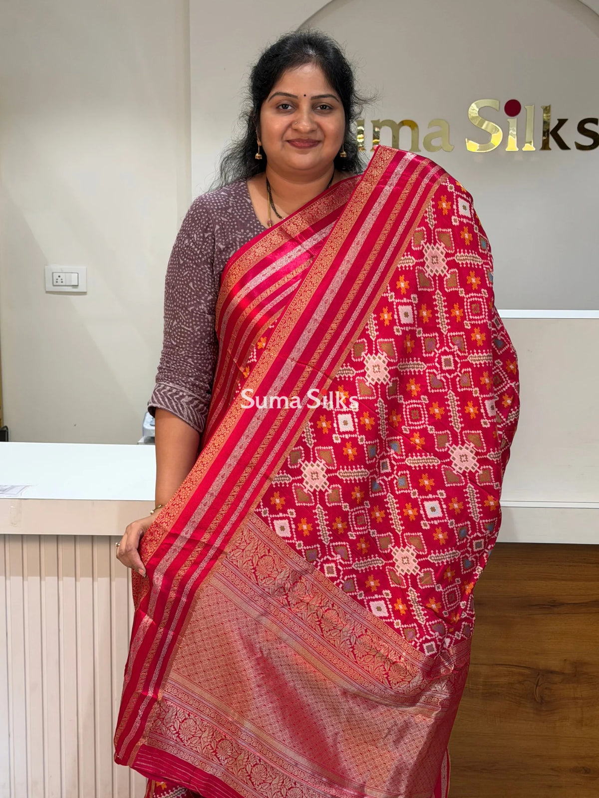 Moonga Crepe Navratan Patola Saree Pink Color
