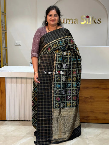 Moonga Crepe Patola Checks Border Saree Black Color