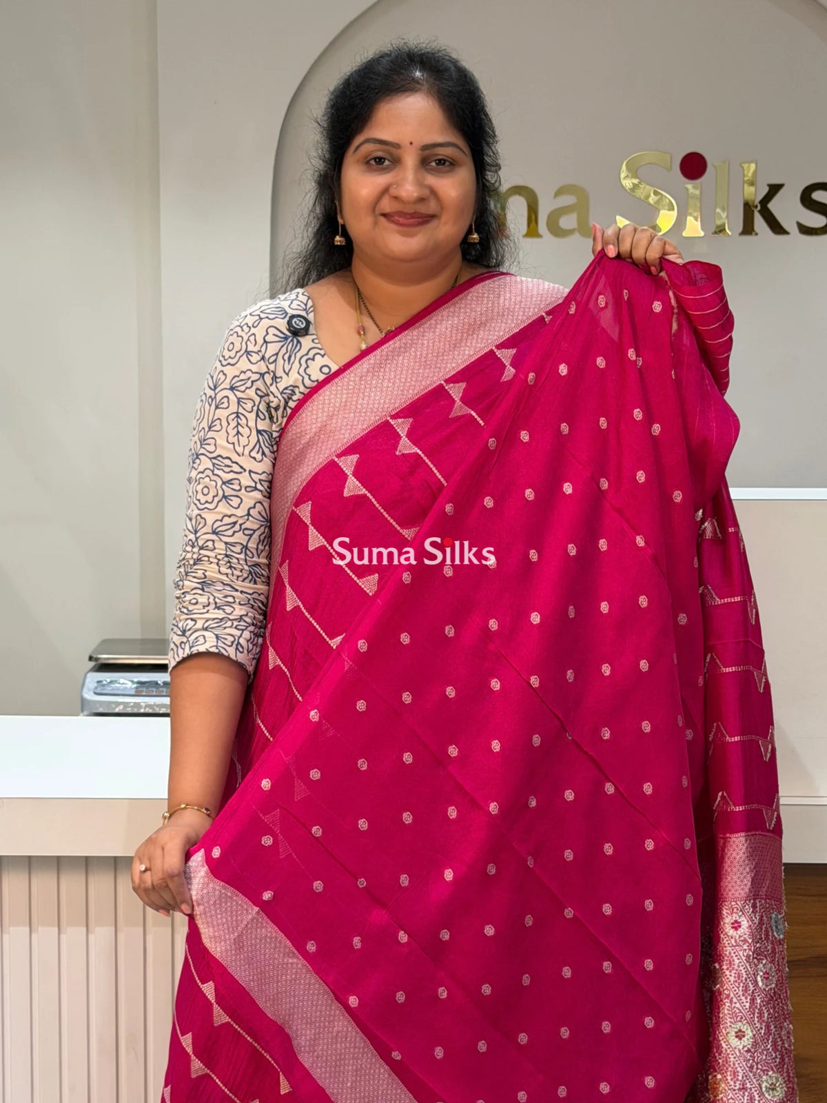 Moonga Crepe Silk Saree Pink Color
