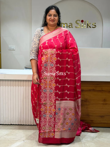 Moonga Crepe Silk Saree Red Color