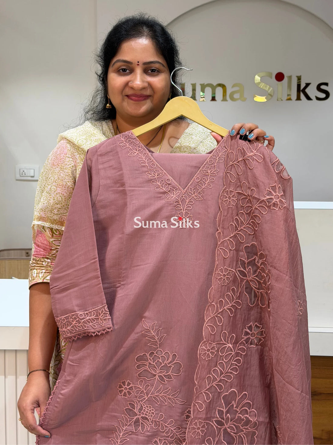 Mul Chanderi Suit Set Mauve Color