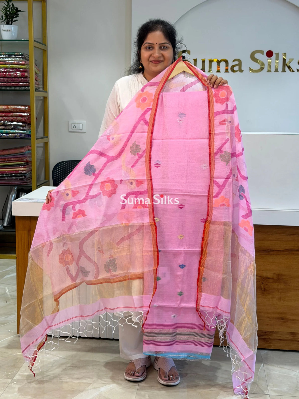 Muslin Jamdani Allover Diamnod Motifs Top with Birds Dupatta Baby Pink