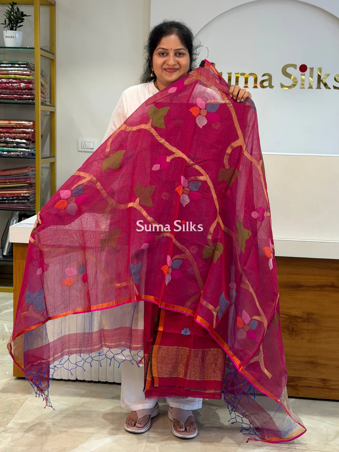 Muslin Jamdani Allover Floral Dupatta Magenta SSS1529-13
