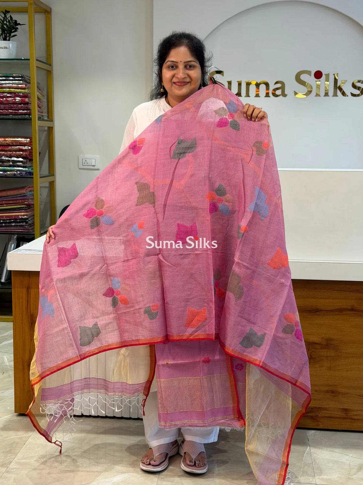 Muslin Jamdani Allover Floral Dupatta Onion