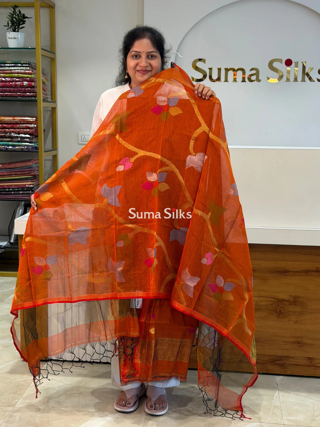Muslin Jamdani Allover Floral Dupatta Rust