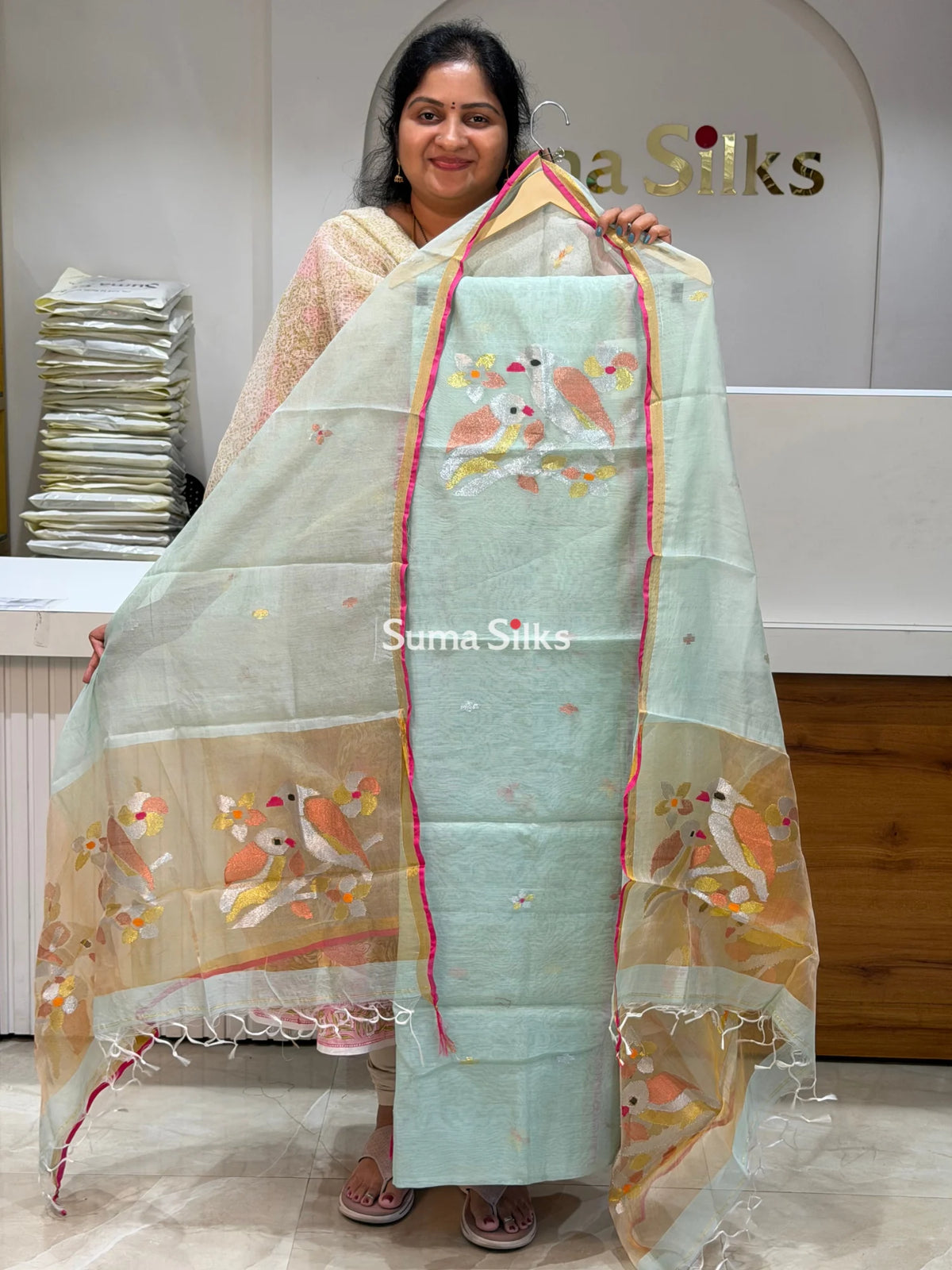 Muslin Jamdani Neck Two Birds Pista Color