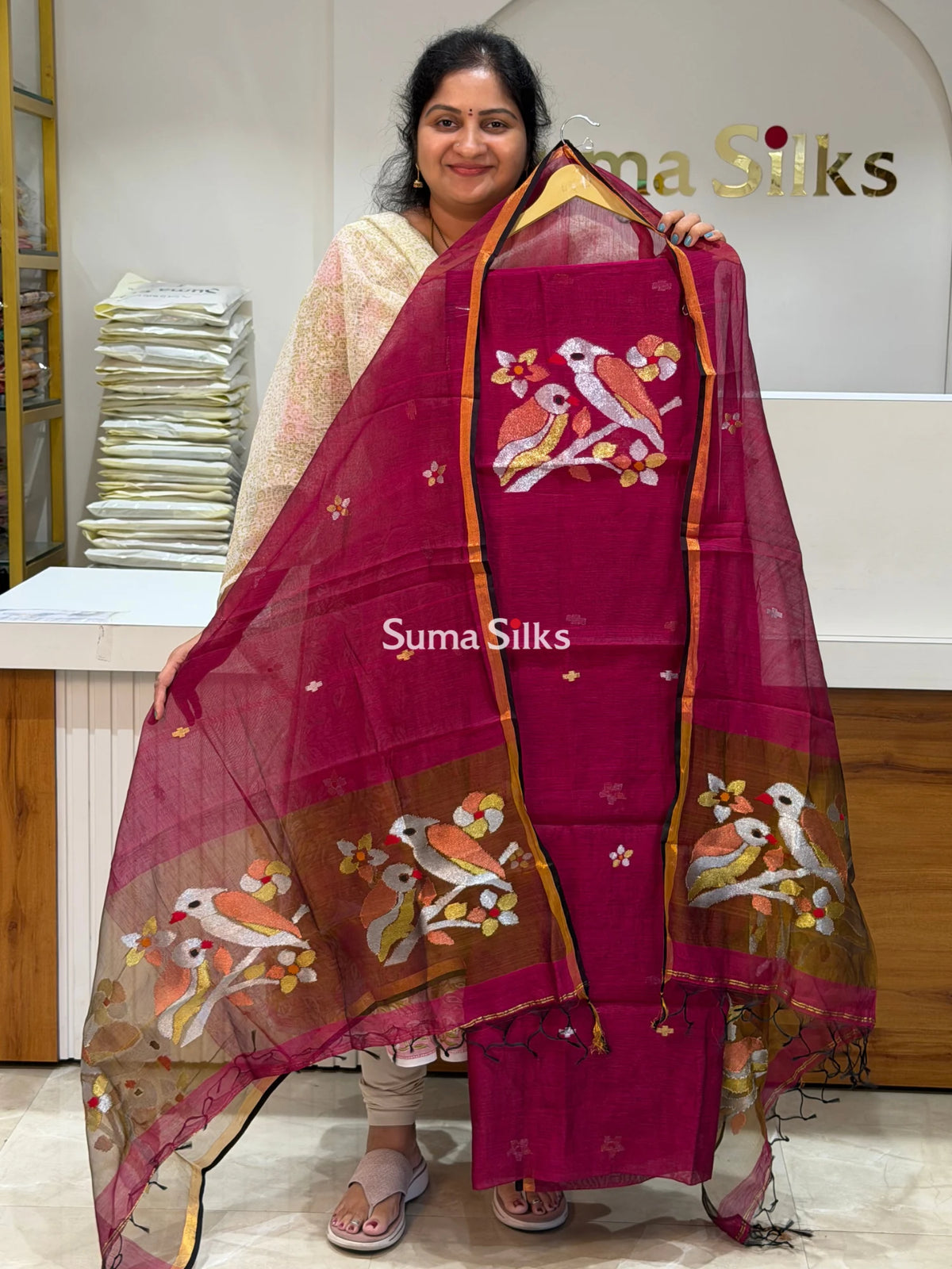 Muslin Jamdani Neck Two Birds Wine Color