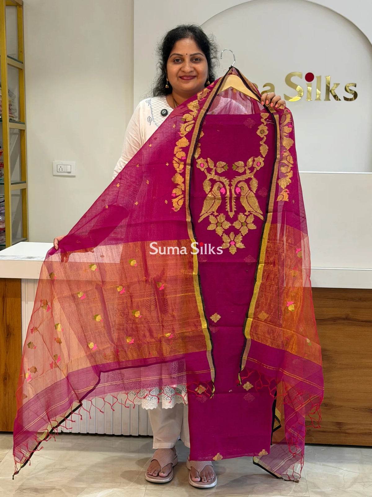 Muslin Jamdani Neck Two Parrots Magenta