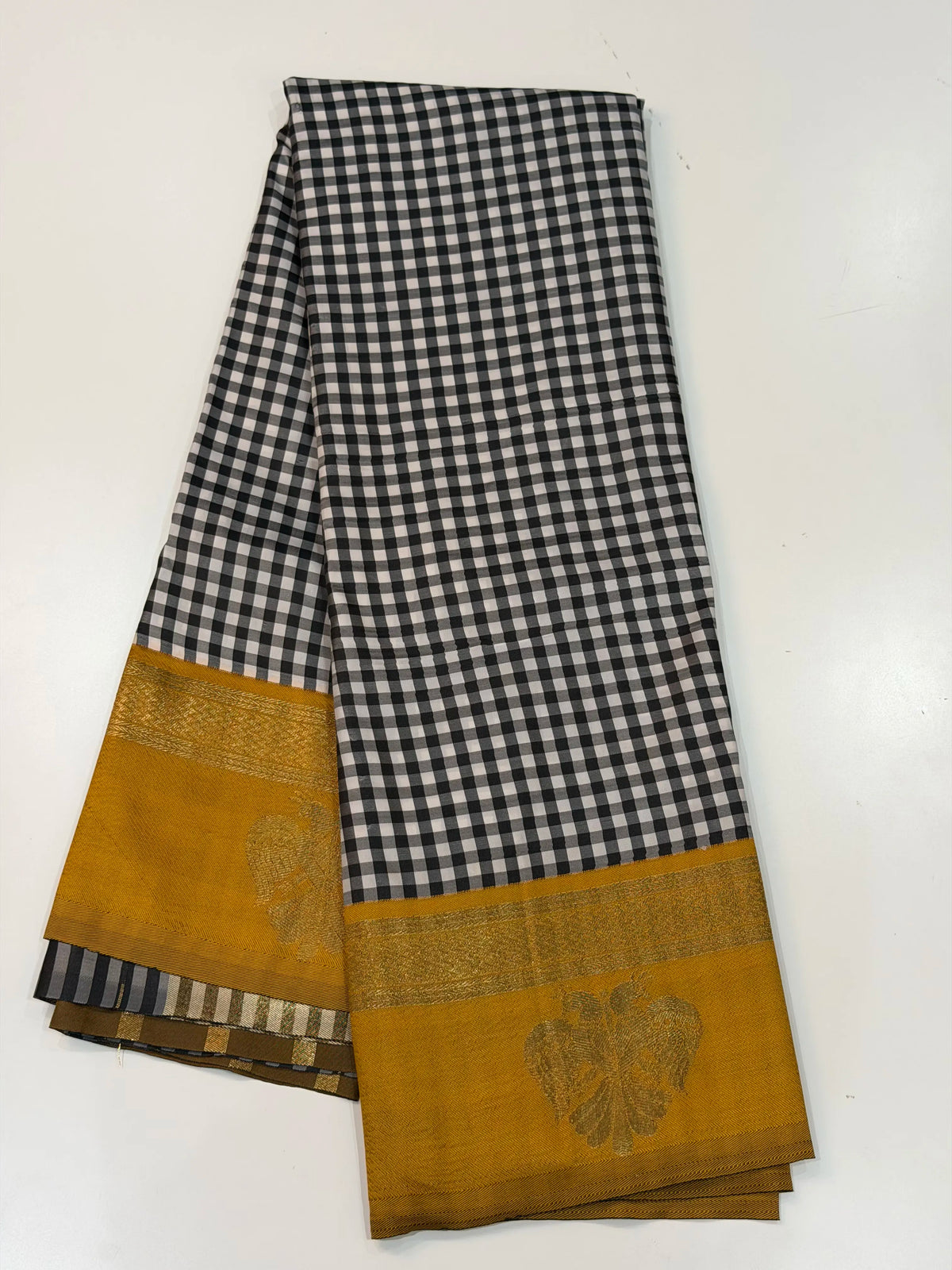 Semi Gadwal Madras Checks Gandaberunda Design Black