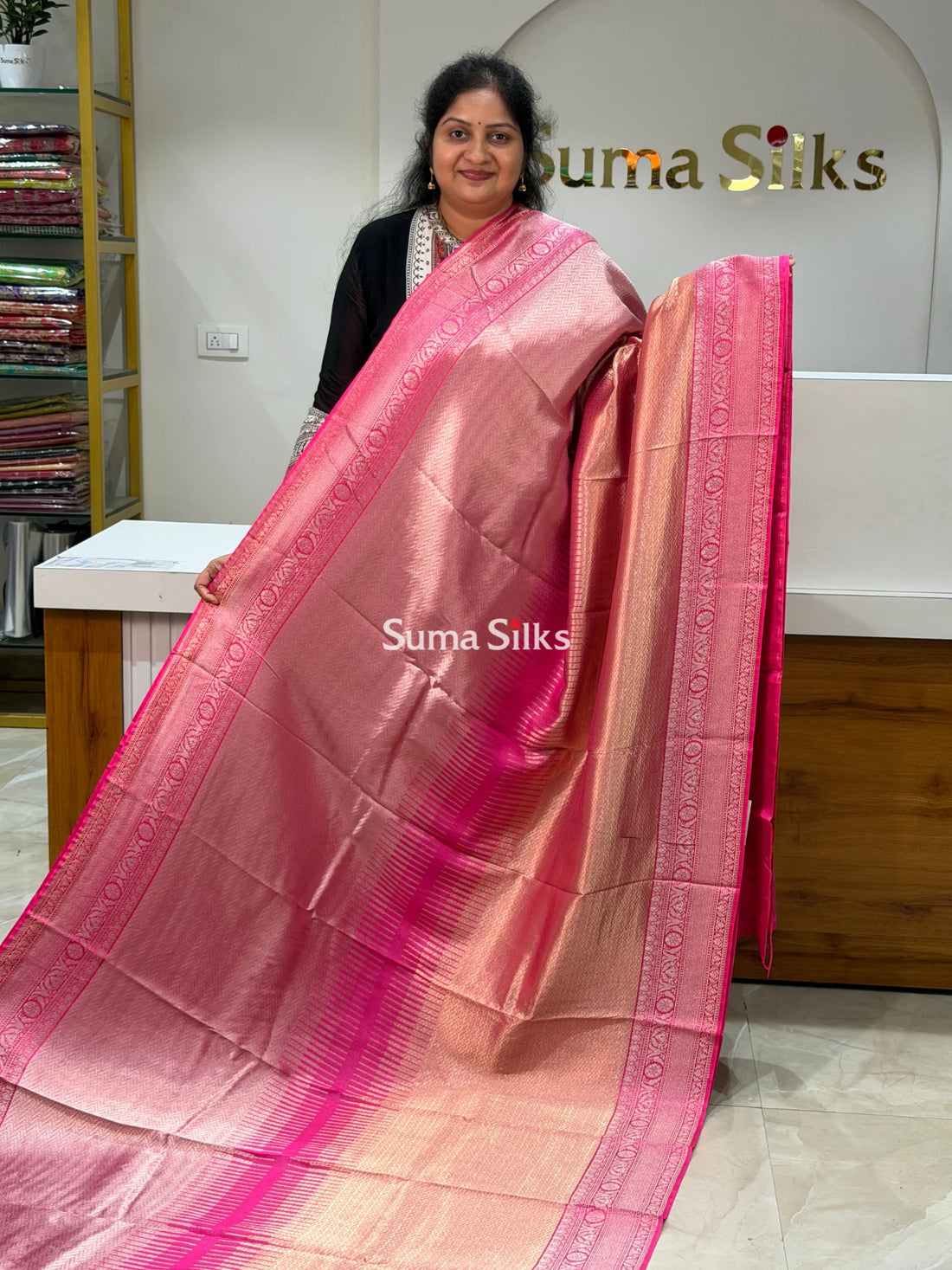 Tissue Temple Design Weaving Pink