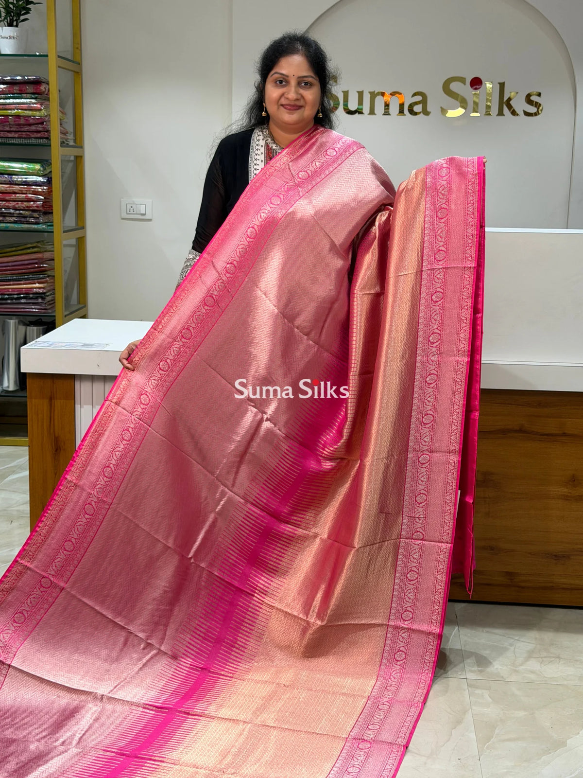 Tissue Temple Design Weaving Pink